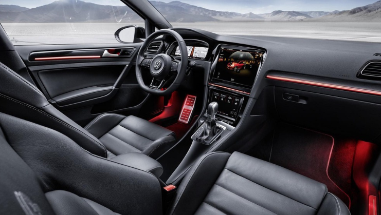 2019 Volkswagen Golf Interior