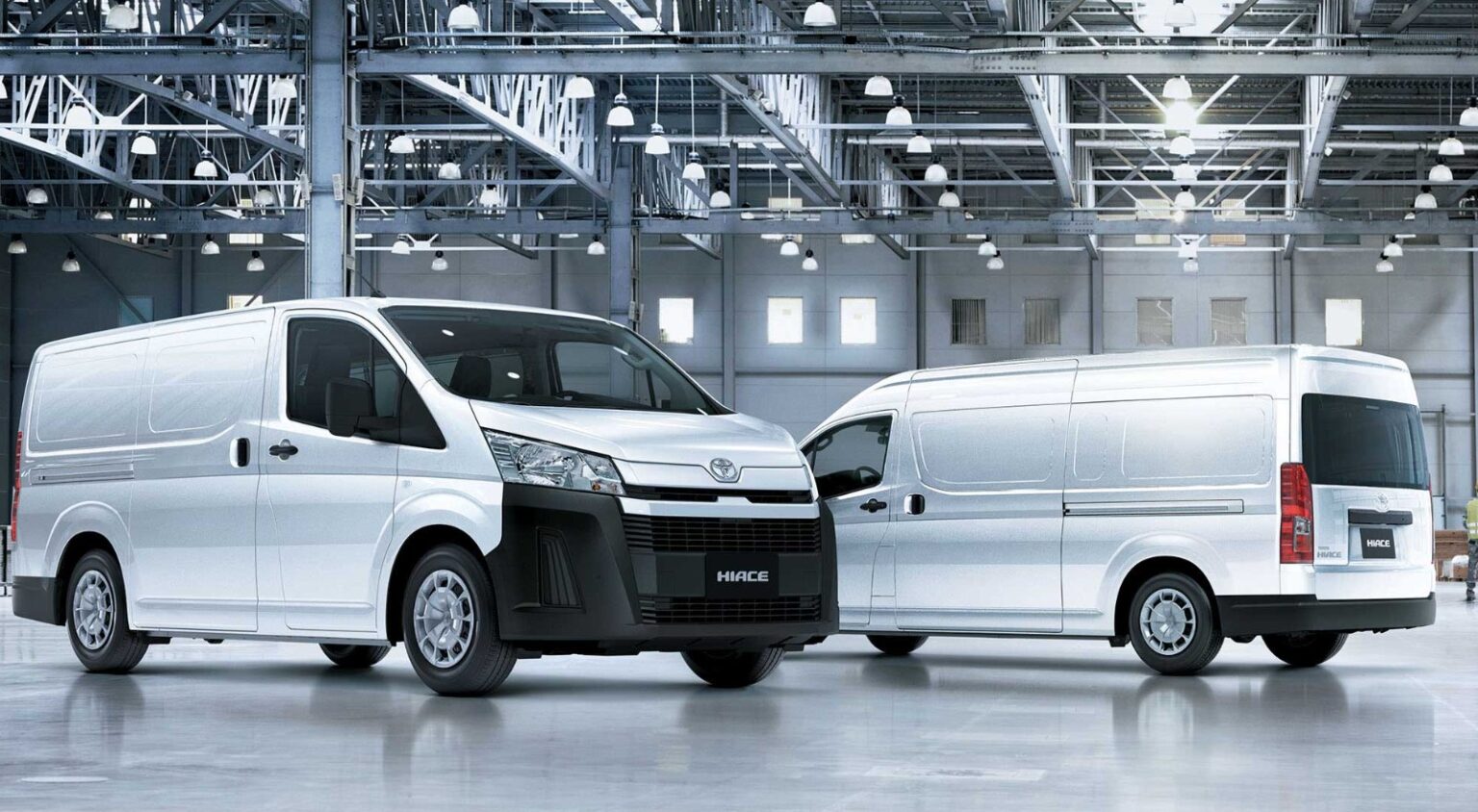 Toyota Hiace 2025 Price, DImensions, Engine Latest Car Reviews